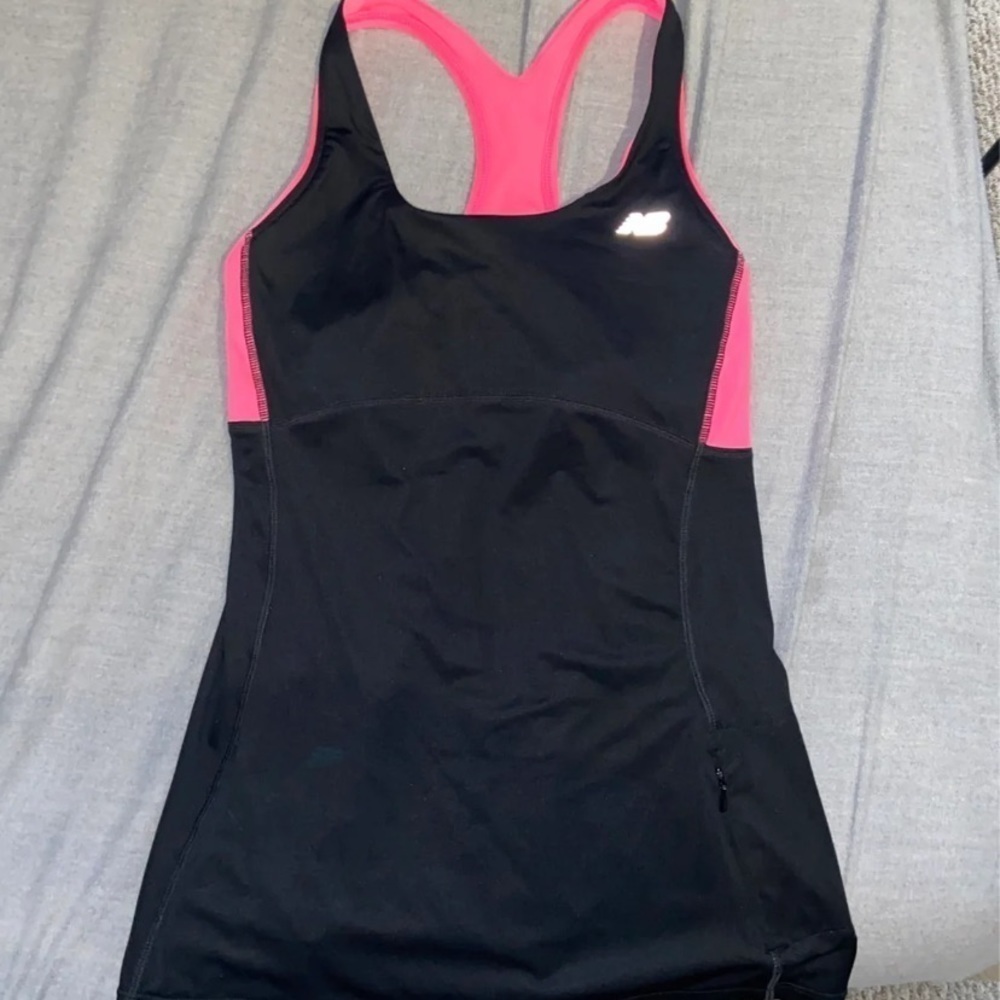 New balance active tank w/ built in sports bra. Hedi Klum edition